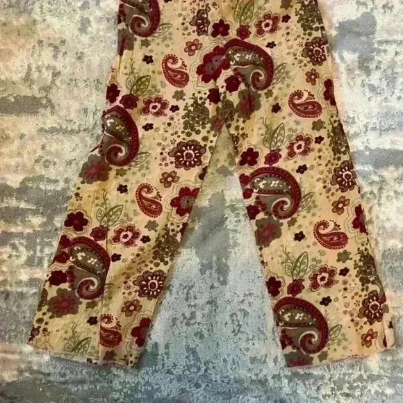 Exhilaration Size 7 Capris - Picture 2 of 4